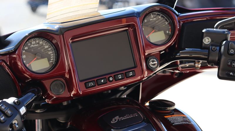 2024 Indian Motorcycle INDIAN ROADMASTER DARK HORSE WITH AUDIO MAROON METALLICImage 18