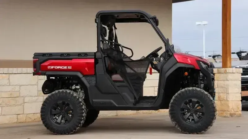 2025 CFMOTO UFORCE U10 PRO BORDEAU RED Image 2
