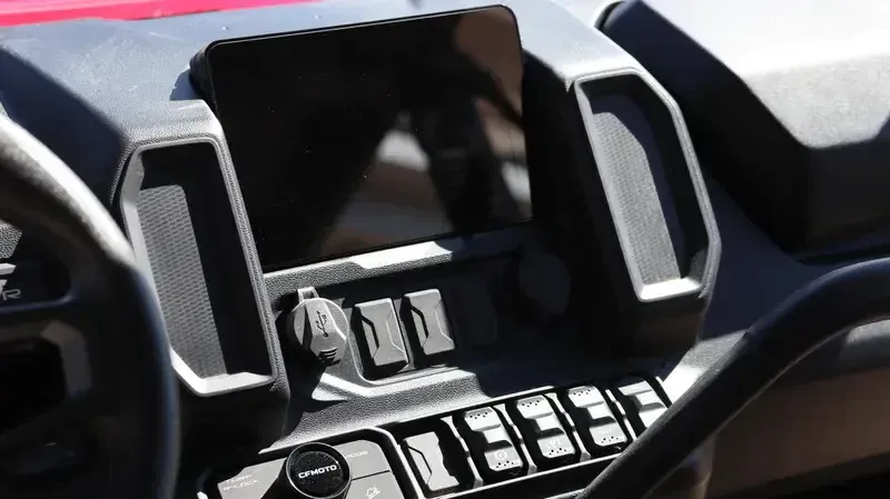 NEW 2026 CFMOTO UFORCE U10 XL PRO Image 13