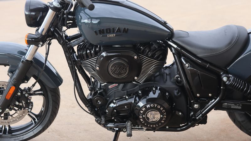 2025 Indian Motorcycle CHIEF DARK HORSE  BLUE DUSK Image 5