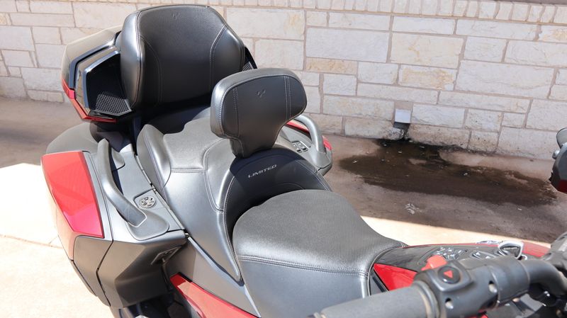 Used 2022 Can-Am RD SPYDER RT LTD 1330 SE6 RDD 22 Base Image 21