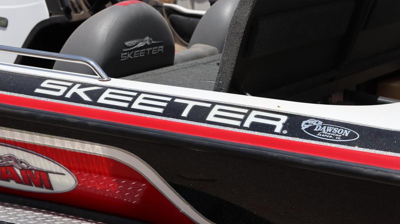 2005 SKEETER ZX225 Image 6
