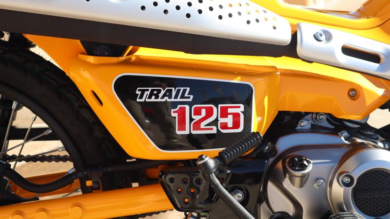 2024 Honda TRAIL 125 TURMERIC YELLOWImage 2