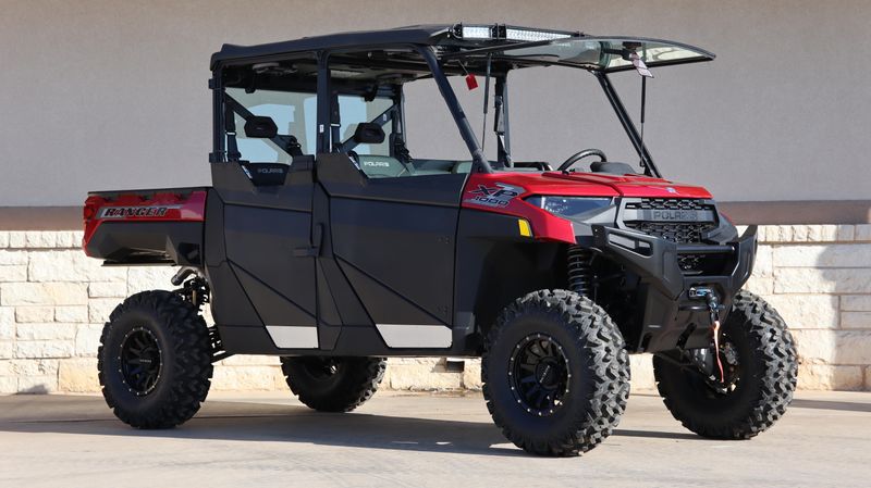 2025 Polaris RANGER CREW XP 1000 PREMIUM SUNSET REDImage 1