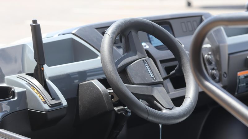 NEW 2026 KAWASAKI MULE PROFXR 1000 Image 4