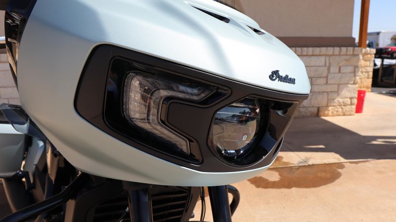 New 2025 Indian Motorcycle CHALLENGER DARK HORSE WTIH 112CR  RIDER ASSIST PACKAGE  POWERBAND AUDIO Image 11