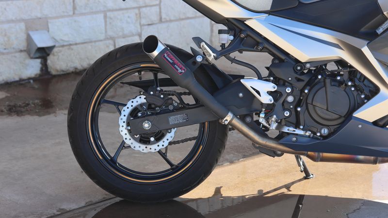 2023 Kawasaki NINJA 400 BASE Image 7