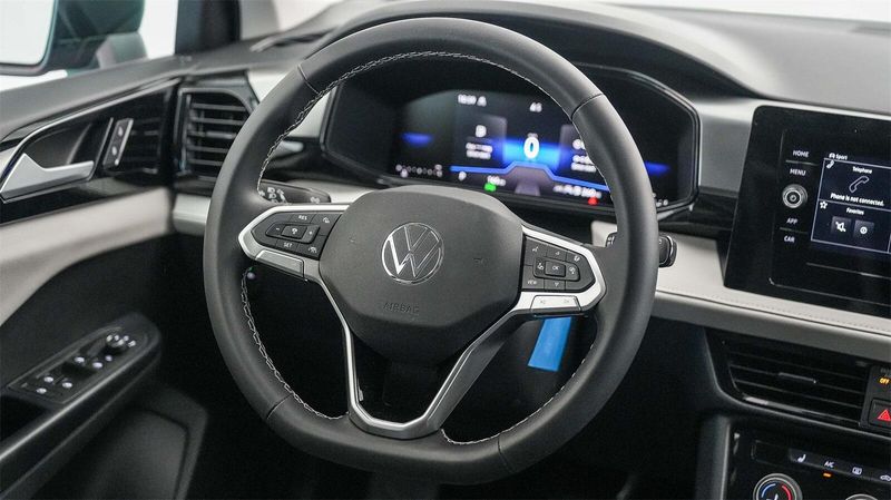 New 2025 Volkswagen Taos 1.5T SImage 16