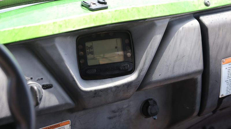 2014 Kawasaki TERYX4 LE Image 11