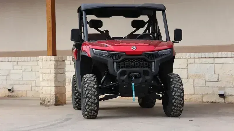 2025 CFMOTO UFORCE U10 PRO BORDEAU RED Image 3