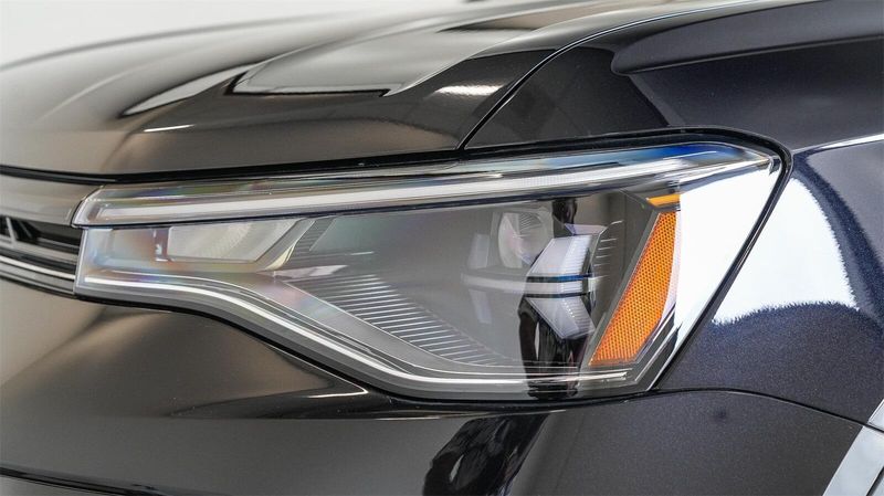 New 2025 Volkswagen Taos 1.5T SImage 7