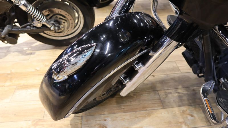 2016 Indian Motorcycle CHIEFTAIN BLACK 49S Base Image 6