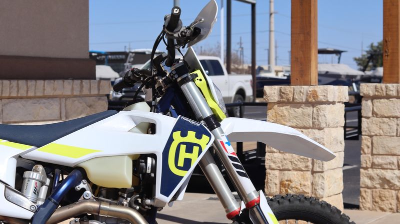 2023 HUSQVARNA FE 450 Image 3