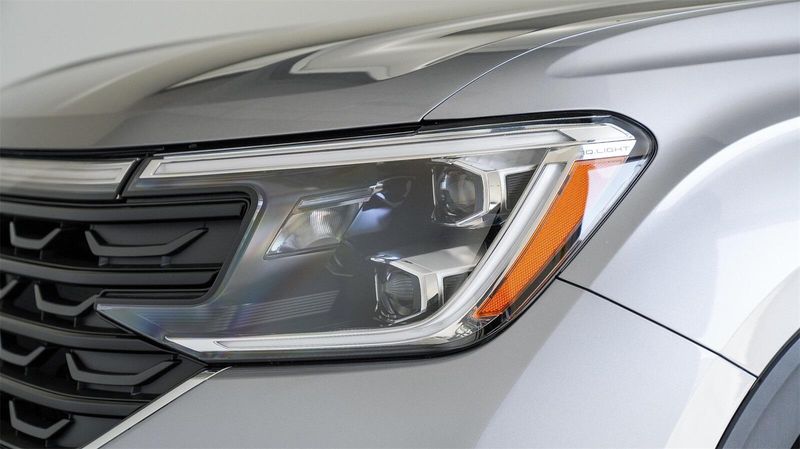2025 Volkswagen Atlas 2.0T SEL Premium R-LineImage 7