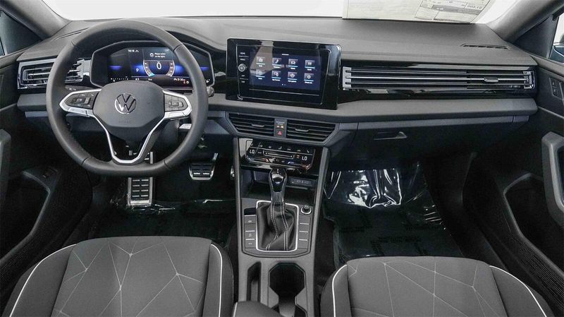 New 2025 Volkswagen Jetta 1.5T SportImage 13