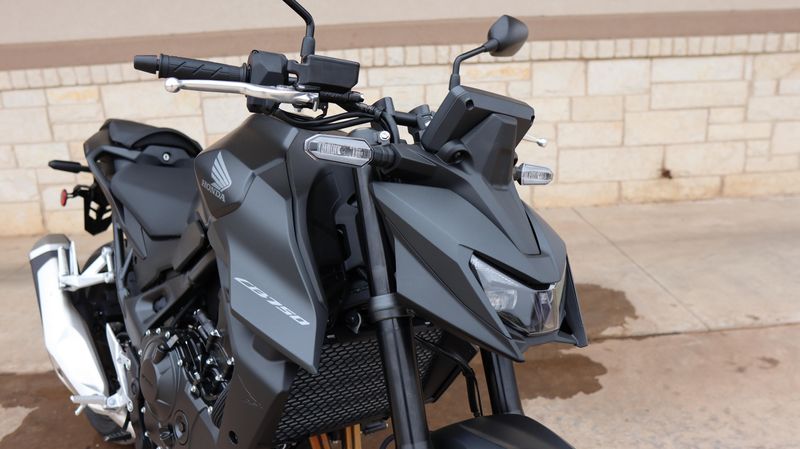 NEW 2025 HONDA CB750 HORNET Image 13