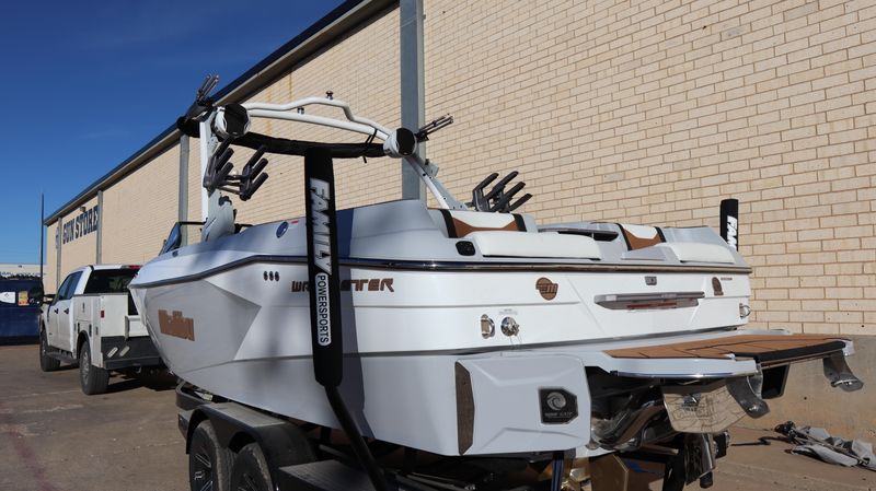 2025 MALIBU WAKESETTER 23 LSV Image 3