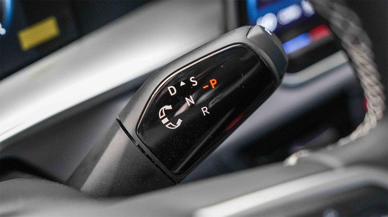 New 2025 Volkswagen Tiguan 2.0T SEImage 20