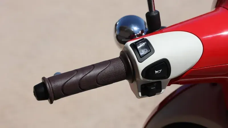 NEW 2026 HONDA METROPOLITAN Image 11