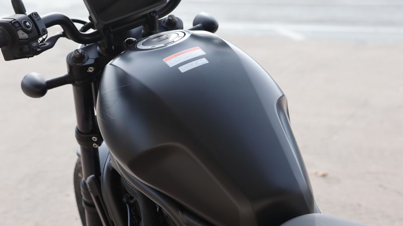 2025 Honda REBEL 1100 DCT MATTE BLACK METALLICImage 5