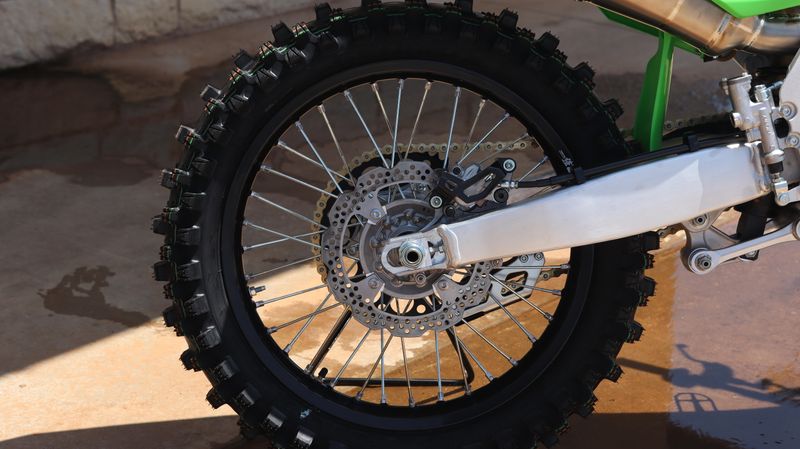 2025 Kawasaki KX450SR LIME GREEN Image 21
