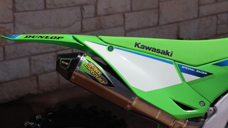 2025 Kawasaki KX450SR LIME GREEN Image 14