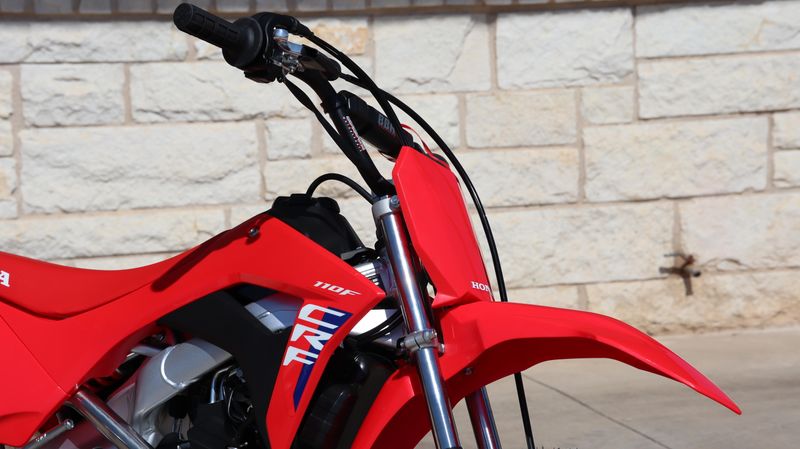 2025 Honda CRF110FImage 2