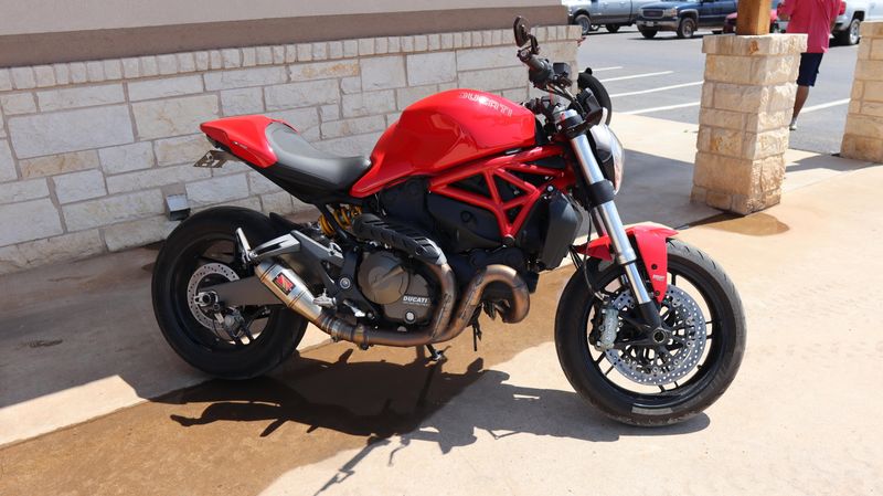 2017 Ducati MONSTER 821 Image 2