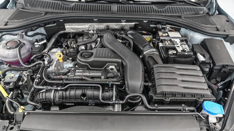 New 2025 Volkswagen Jetta 1.5T SEImage 12