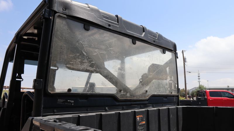 2022 Polaris CREW XP 1000 TEXAS EDITION  BLACK PEARL Texas Edition Image 16