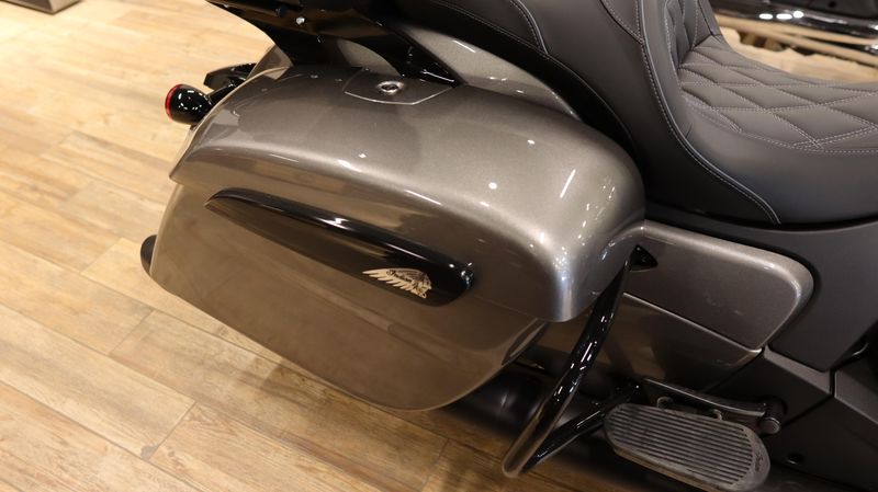 2025 Indian Motorcycle PURSUIT DARK HORSE HEAVY METAL Image 11