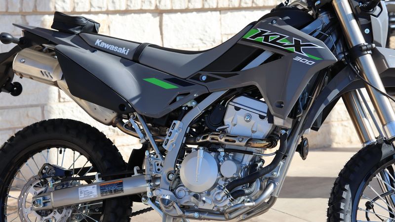 2025 Kawasaki KLX 300 BATTLE GRAYImage 5