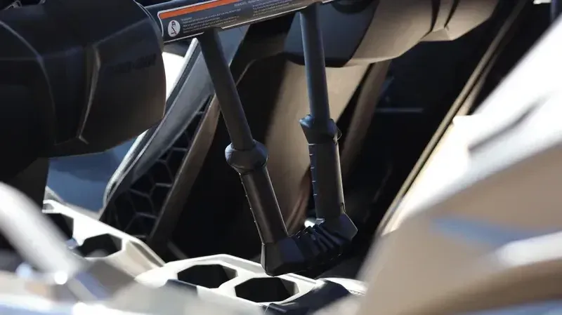 2025 Can-Am MAVERICK X3 MAX X RS TURBO RR WITH SMARTSHOX TRIPLE BLACK Image 5