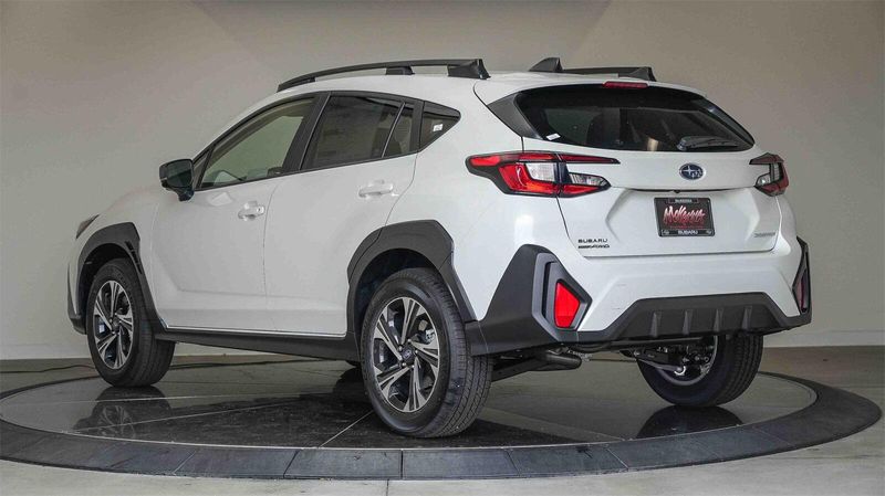 New 2025 Subaru Crosstrek PremiumImage 2