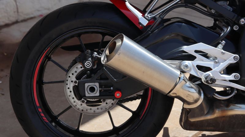2016 BMW S 1000 R Image 7