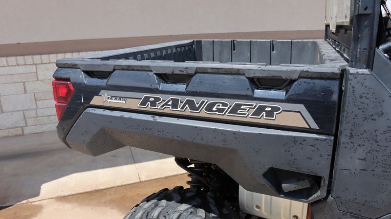 2022 Polaris CREW XP 1000 TEXAS EDITION  BLACK PEARL Texas Edition Image 8