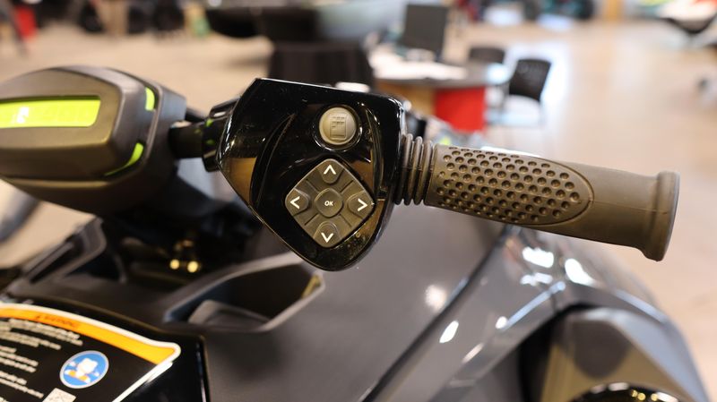 NEW 2026 SEADOO RXTX 325 WITH SOUND SYSTEM Image 15