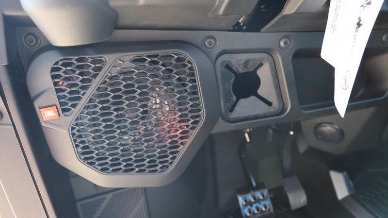 NEW 2026 POLARIS RANGER CREW XP 1000 NORTHSTAR TRAIL BOSS EDITION Image 12
