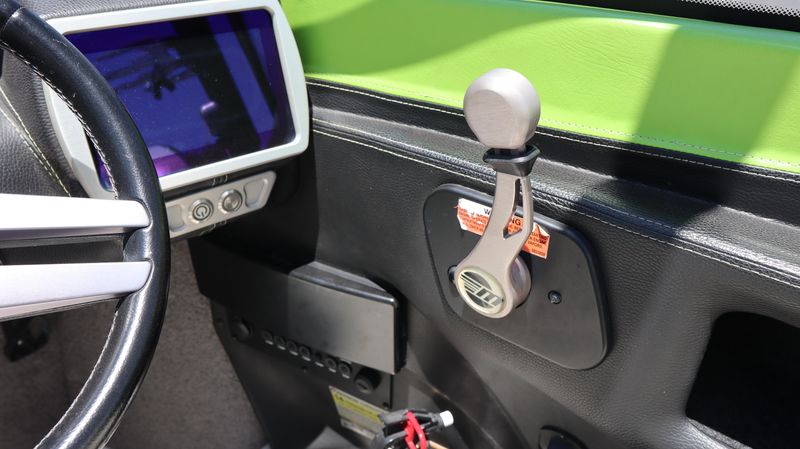 Used 2015 MALIBU 22 VLX WAKESETTER Image 14