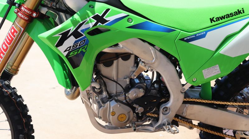 2025 Kawasaki KX450SR LIME GREEN Image 4