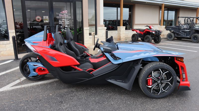 2025 Polaris SLINGSHOT R AUTODRIVE ROYAL RED CRYSTAL Image 2
