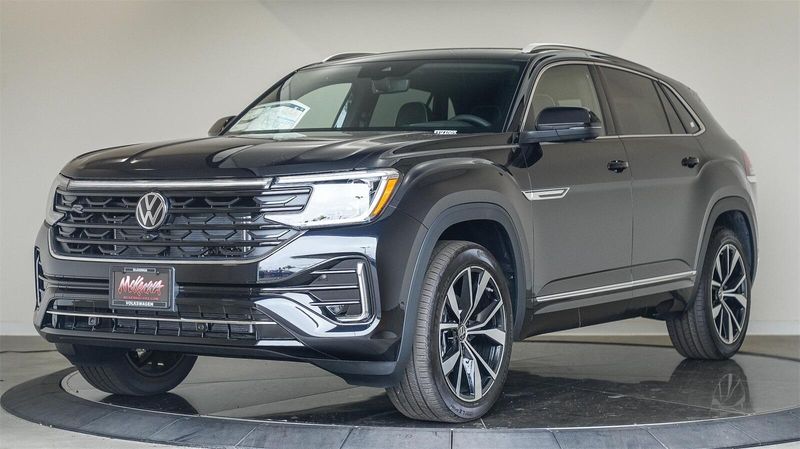 New 2025 Volkswagen Atlas Cross Sport 2.0T SEL Premium R-LineImage 1