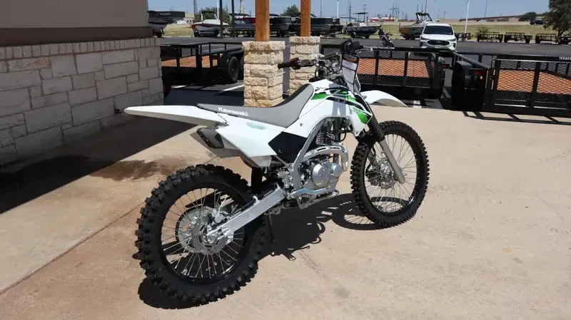 New 2026 Kawasaki KLX140R F BRIGHT WHITE Image 3