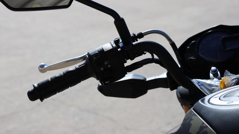 2025 Kawasaki Z125 PRO CYPHER CAMO TAN Image 9