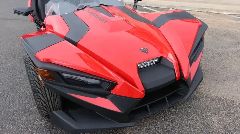 NEW 2025 POLARIS SLINGSHOT S AUTODRIVE Image 8