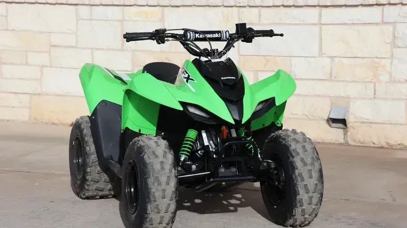 2025 Kawasaki KFX90 LIME GREENImage 2