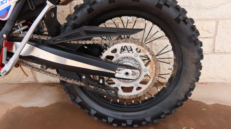 2022 BETA Xtrainer 300 Image 8