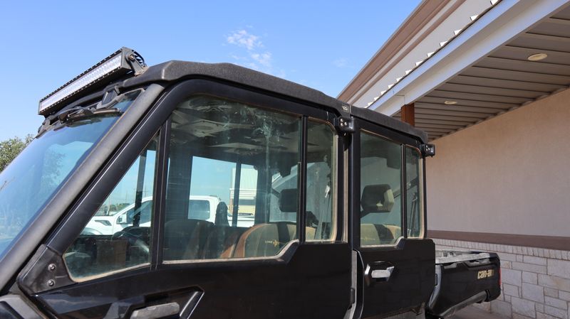 2023 Can-Am SSV DEF MAX TEX CAB 65 HD10 BK 23 Limited HD10 Image 9