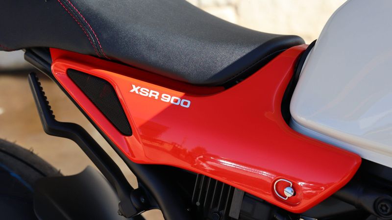 NEW 2026 YAMAHA XSR900 Image 7