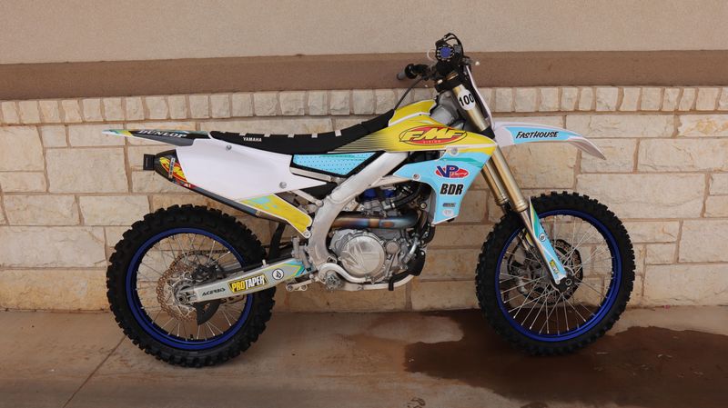 2022 Yamaha YZ450F Image 2